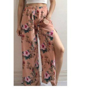 Super cute pink floral pants 💐 ]
